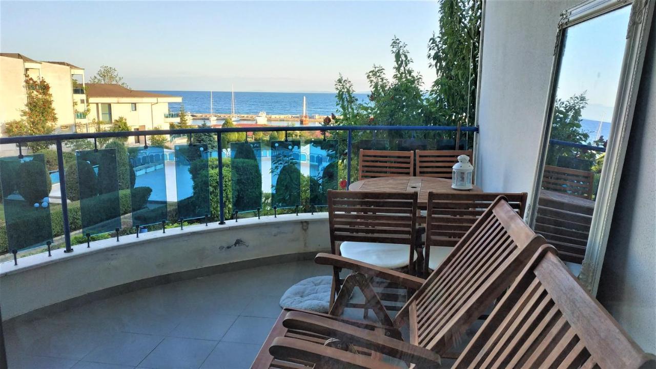 Baratero Vlas Marina Apartment Sveti Vlas Bagian luar foto