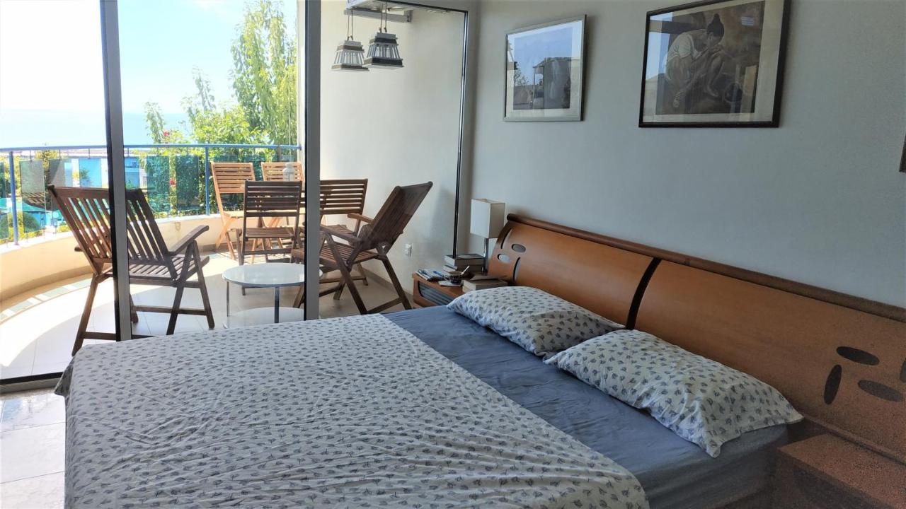 Baratero Vlas Marina Apartment Sveti Vlas Bagian luar foto