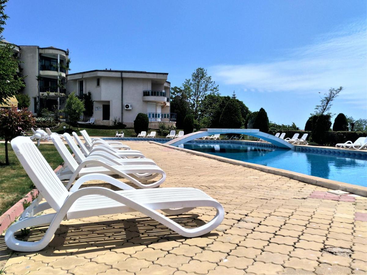 Baratero Vlas Marina Apartment Sveti Vlas Bagian luar foto