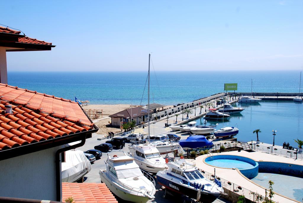 Baratero Vlas Marina Apartment Sveti Vlas Bagian luar foto